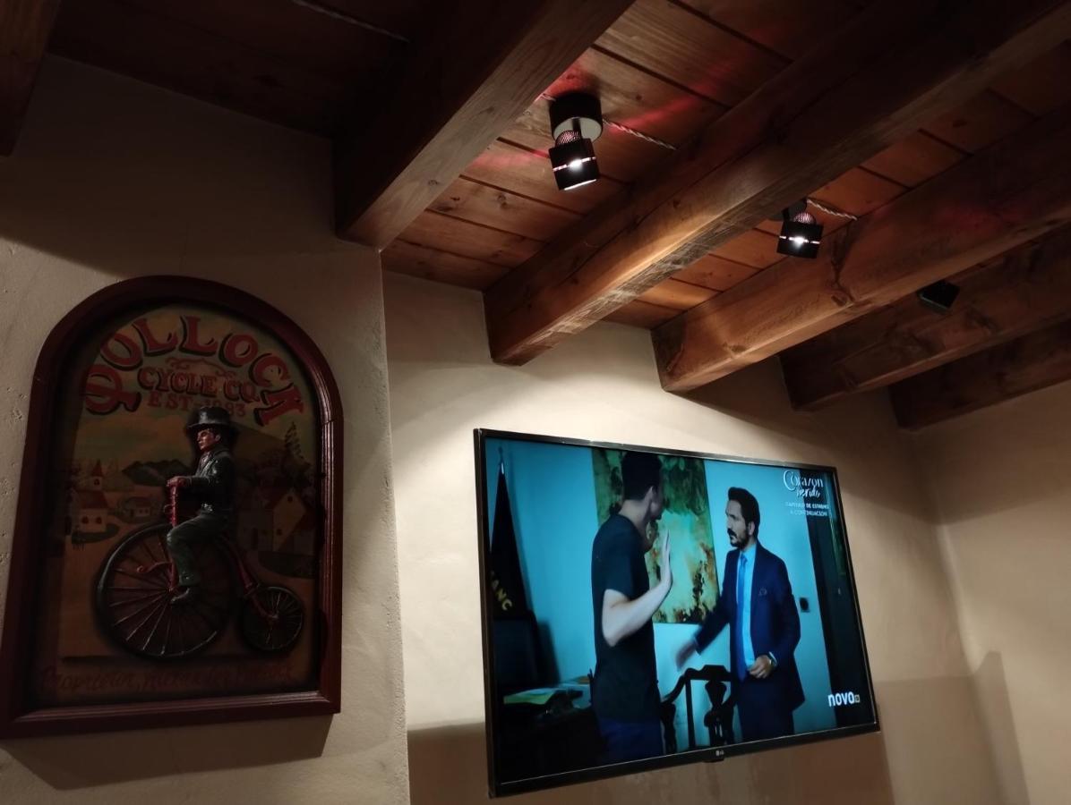 Esqui, Aigueestortes Y Boi-Tauell A Tus Pies En Ebrehogar Pla de l'Ermita Zewnętrze zdjęcie