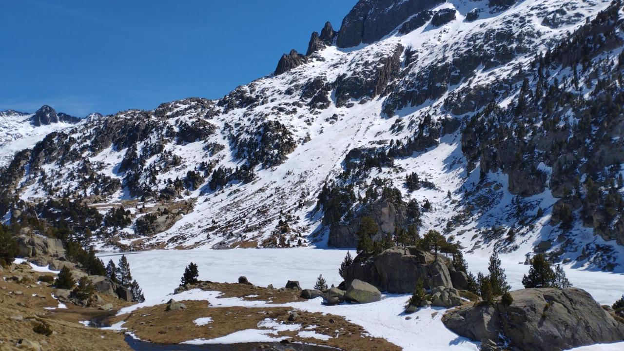 Esqui, Aigueestortes Y Boi-Tauell A Tus Pies En Ebrehogar Pla de l'Ermita Zewnętrze zdjęcie