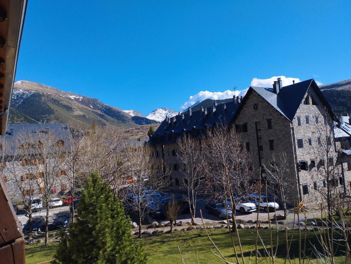 Esqui, Aigueestortes Y Boi-Tauell A Tus Pies En Ebrehogar Pla de l'Ermita Zewnętrze zdjęcie