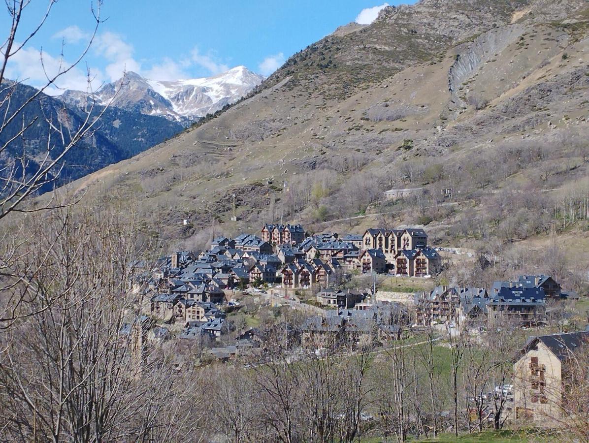 Esqui, Aigueestortes Y Boi-Tauell A Tus Pies En Ebrehogar Pla de l'Ermita Zewnętrze zdjęcie